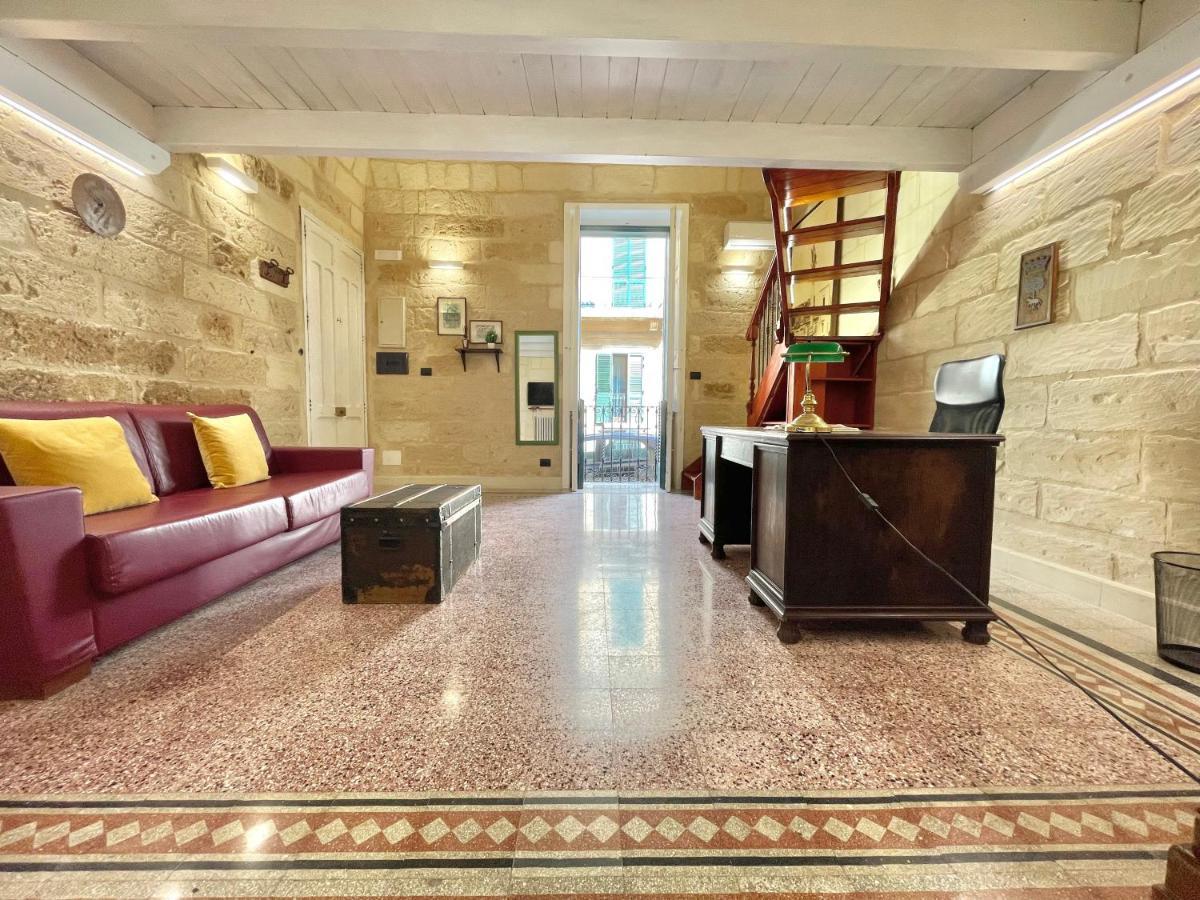Vohis Luxury House - Fast Wi-Fi & Easy Parking Lejlighed Lecce Eksteriør billede