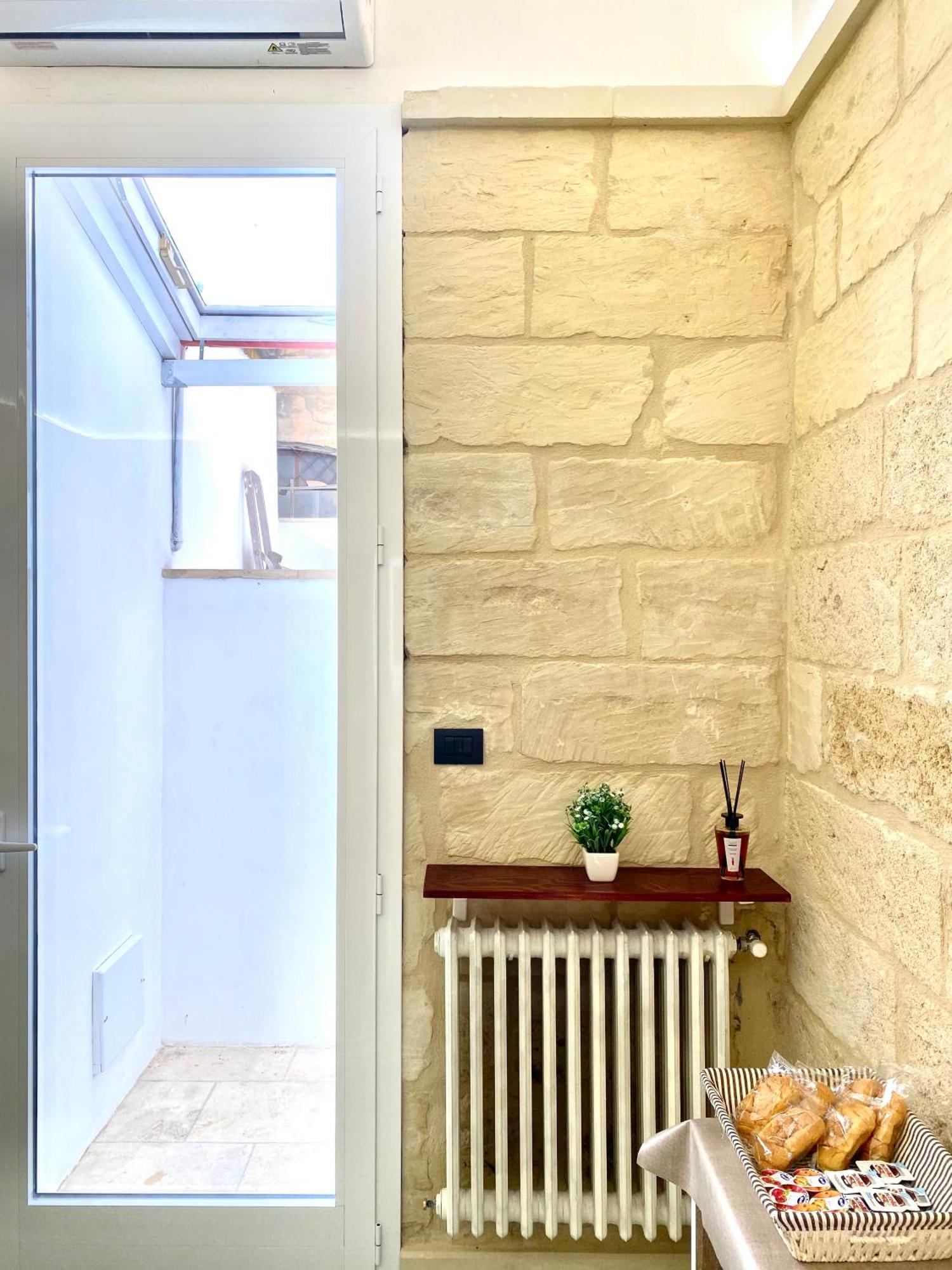 Vohis Luxury House - Fast Wi-Fi & Easy Parking Lejlighed Lecce Eksteriør billede