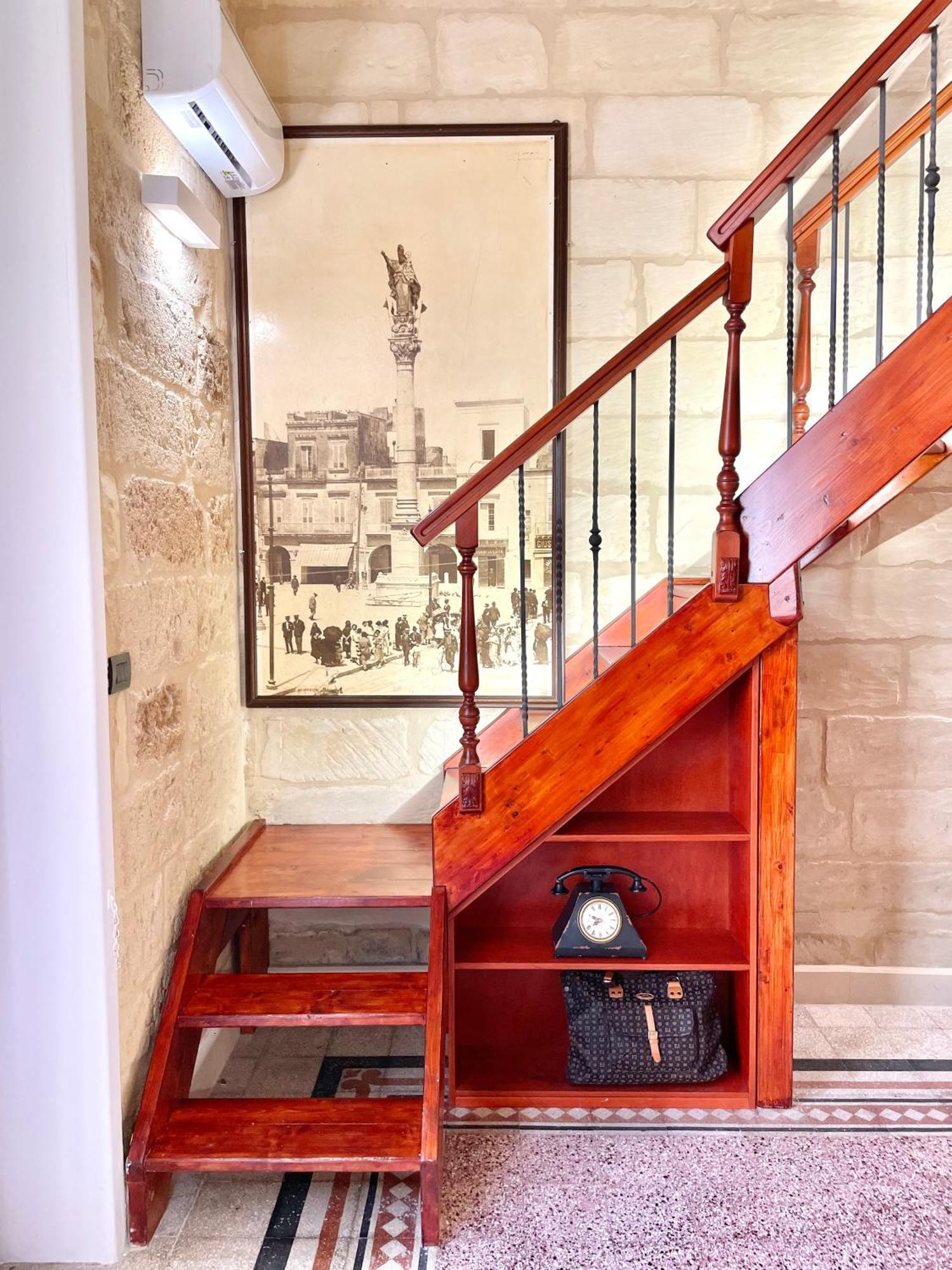 Vohis Luxury House - Fast Wi-Fi & Easy Parking Lejlighed Lecce Eksteriør billede